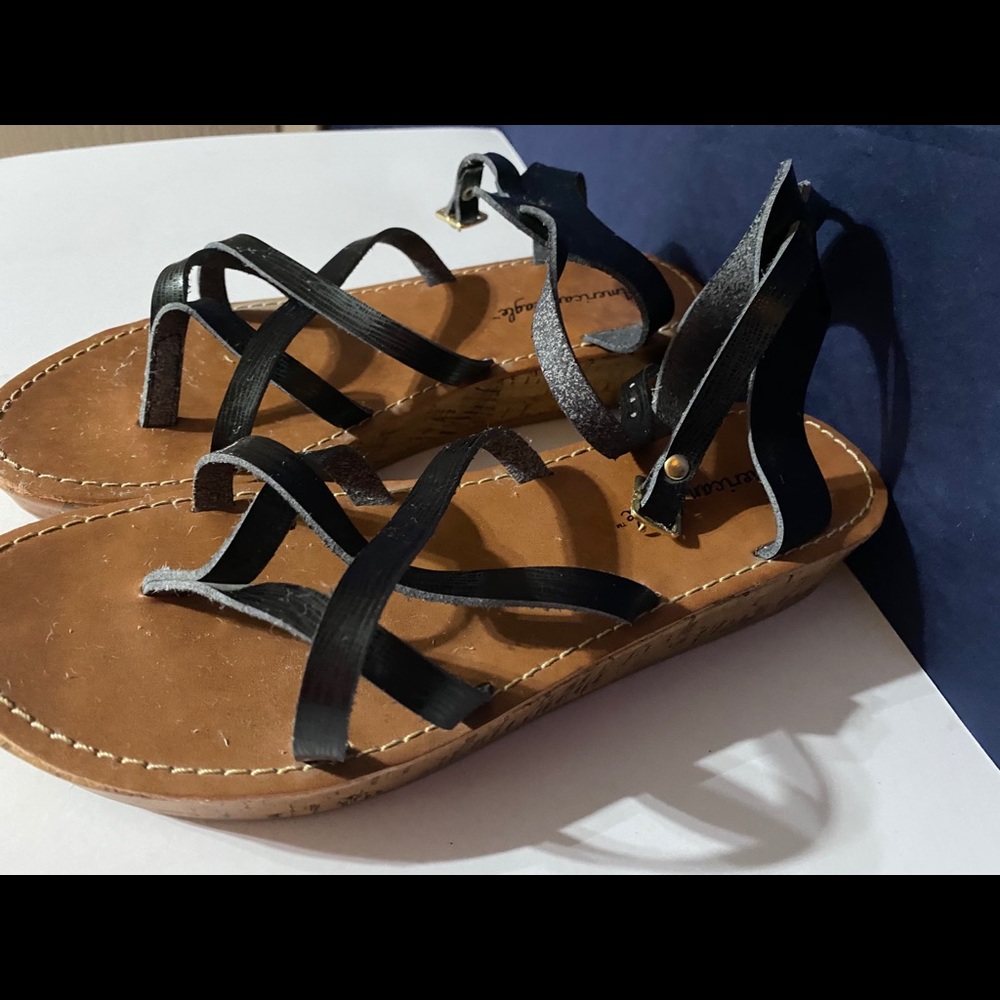 Black CrisCross Strap Sandals Size 8